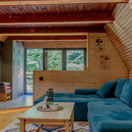 샬레 Viktorija 카파오닉